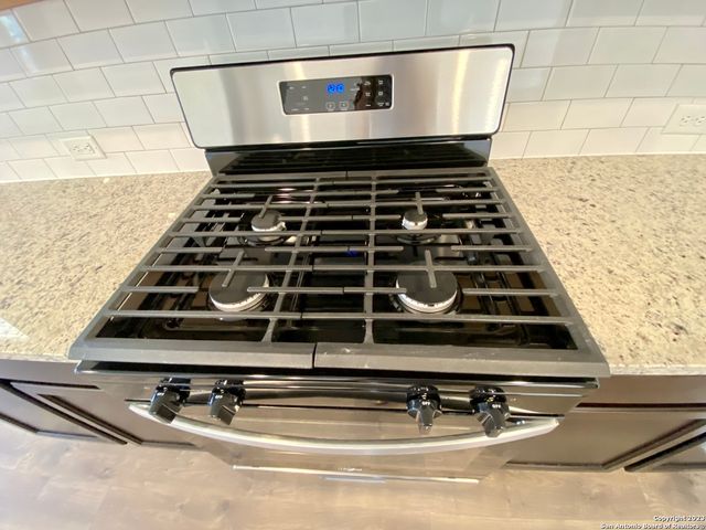 21339 Watercourse Way, San Antonio, TX 78266