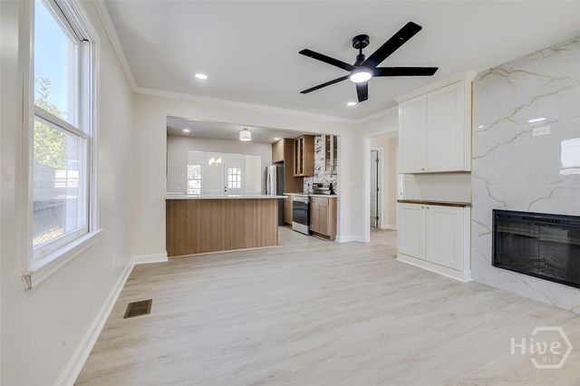 2110 E 56th Street, Savannah, GA 31406