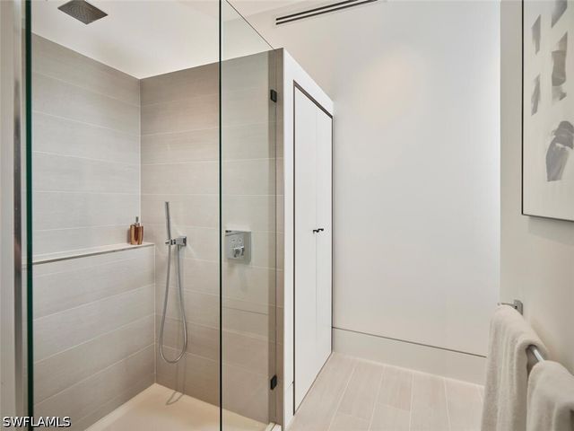 1218 14th AVE N, Naples, FL 34102