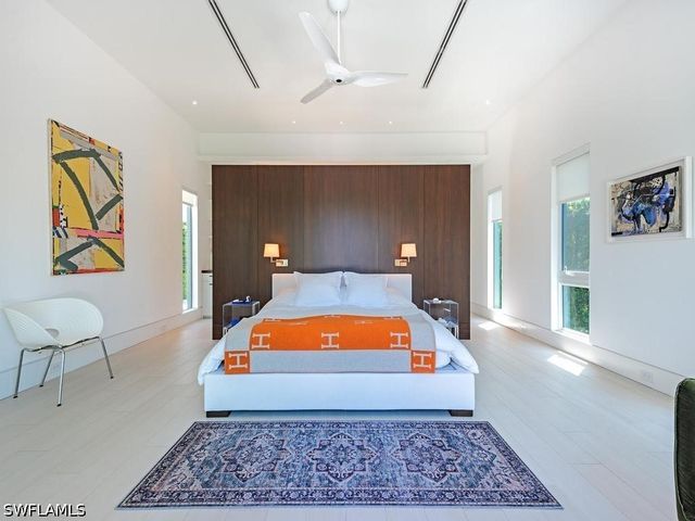 1218 14th AVE N, Naples, FL 34102