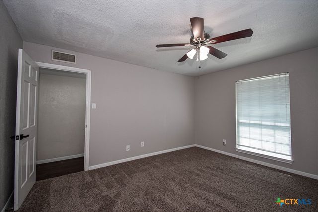 304 Cottonwood Drive, Harker Heights, TX 76548
