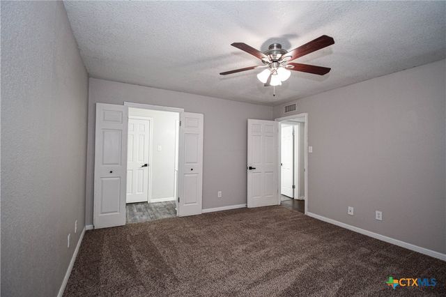 304 Cottonwood Drive, Harker Heights, TX 76548