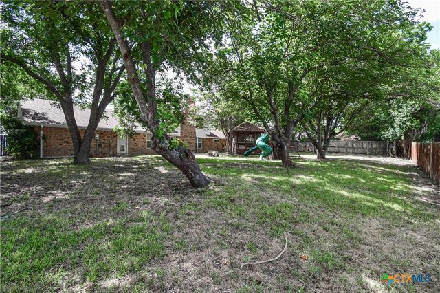 304 Cottonwood Drive, Harker Heights, TX 76548