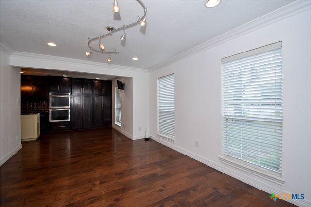 304 Cottonwood Drive, Harker Heights, TX 76548