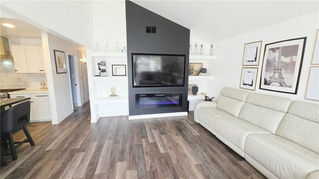 5104 Hampton Court, Bakersfield, CA 93309