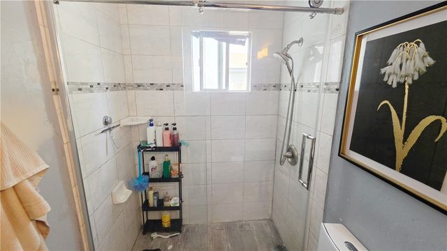 5104 Hampton Court, Bakersfield, CA 93309