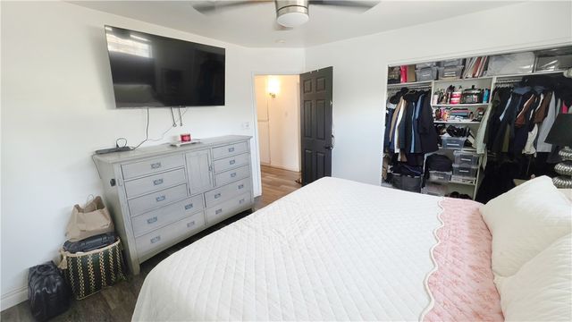 5104 Hampton Court, Bakersfield, CA 93309