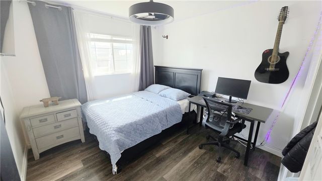 5104 Hampton Court, Bakersfield, CA 93309