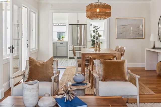 5215 Fleming Ave, Oakland, CA 94619