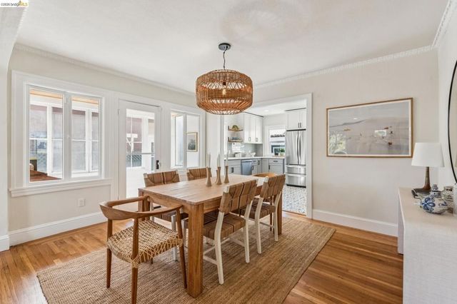 5215 Fleming Ave, Oakland, CA 94619