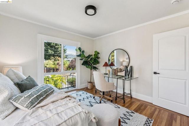 5215 Fleming Ave, Oakland, CA 94619