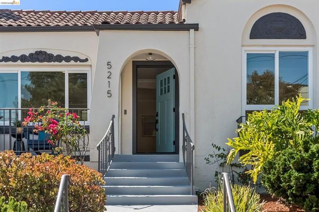 5215 Fleming Ave, Oakland, CA 94619