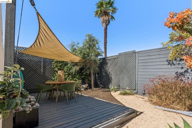 5215 Fleming Ave, Oakland, CA 94619