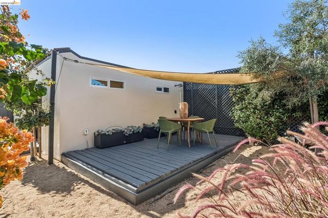 5215 Fleming Ave, Oakland, CA 94619