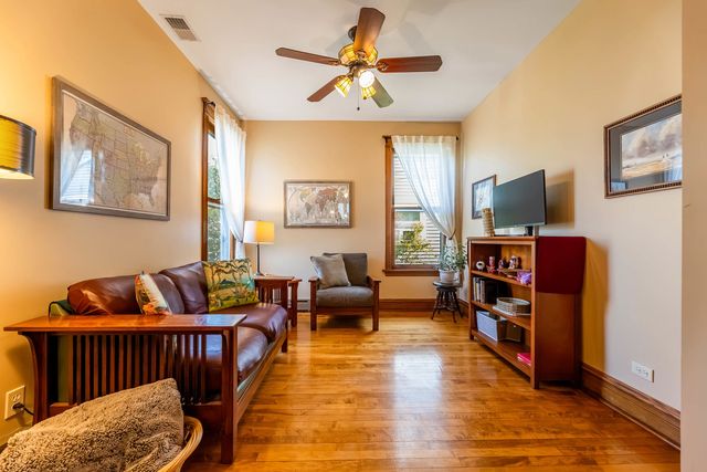 1011 Thomas Avenue, Forest Park, IL 60130