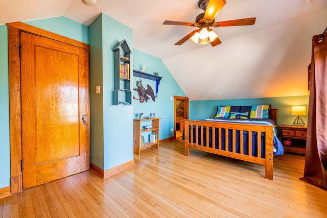 1011 Thomas Avenue, Forest Park, IL 60130