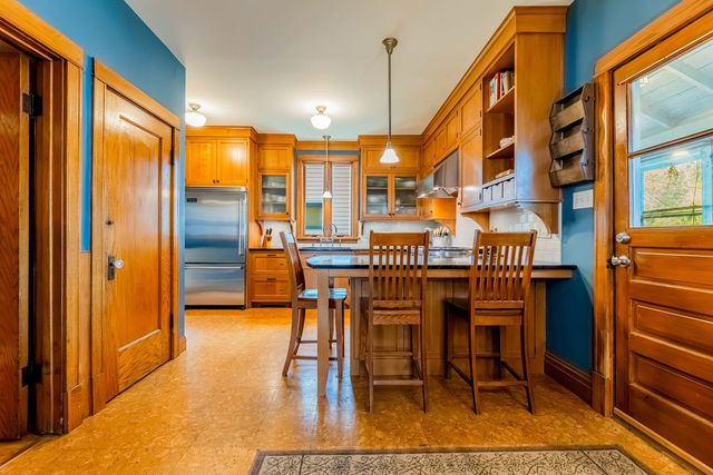 1011 Thomas Avenue, Forest Park, IL 60130