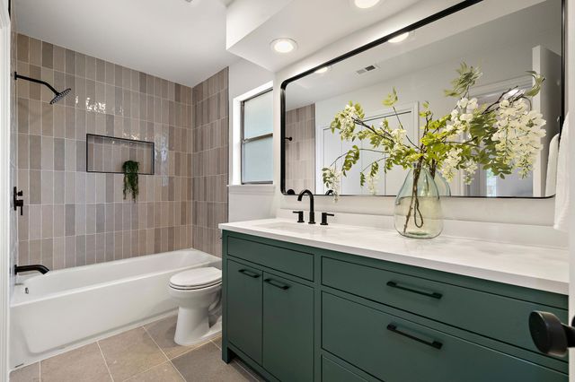 8211 Greenslope DR, Austin, TX 78759