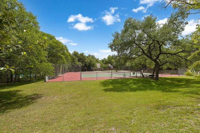 8211 Greenslope DR, Austin, TX 78759