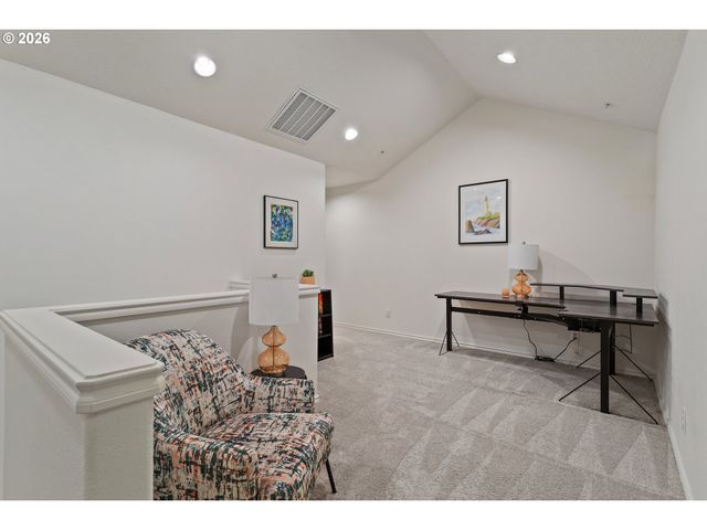 16167 Nw CENTINE Ln, Portland, OR 97229