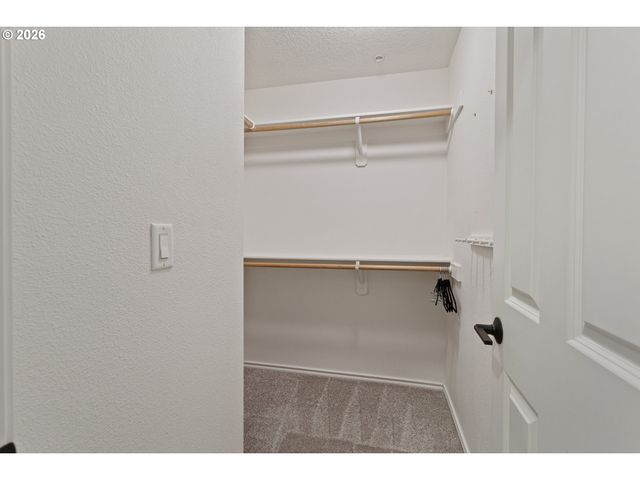 16167 Nw CENTINE Ln, Portland, OR 97229