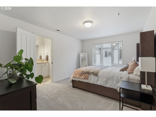 16167 Nw CENTINE Ln, Portland, OR 97229