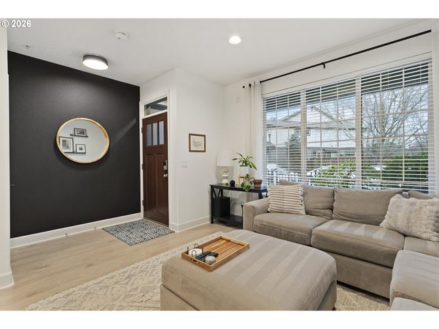16167 Nw CENTINE Ln, Portland, OR 97229