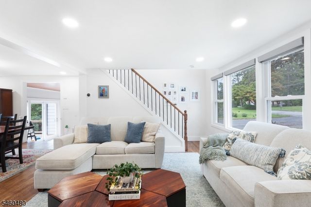5 Dalrymple St, Randolph Twp., NJ 07869