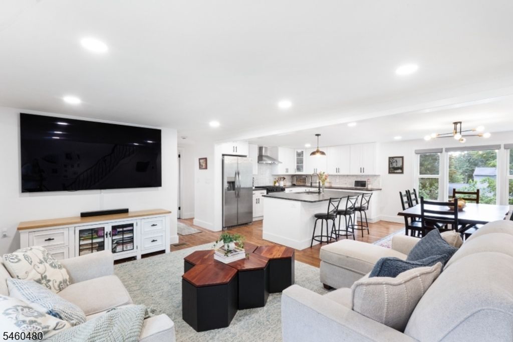 5 Dalrymple St, Randolph Twp., NJ 07869