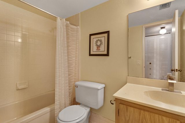 2209 S Cypress Bend Drive 507, Pompano Beach, FL 33069