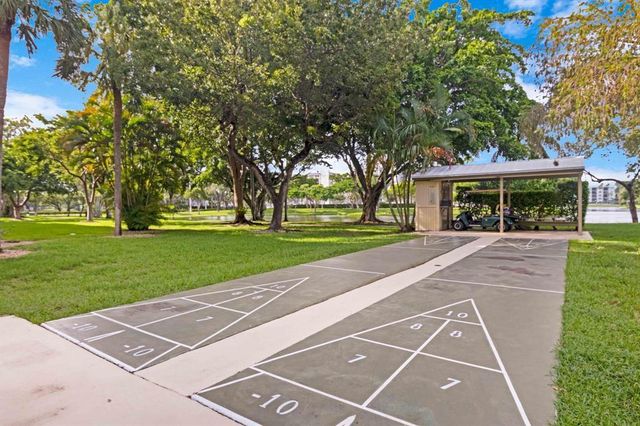 2209 S Cypress Bend Drive 507, Pompano Beach, FL 33069