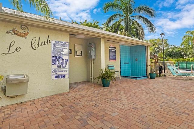 2209 S Cypress Bend Drive 507, Pompano Beach, FL 33069