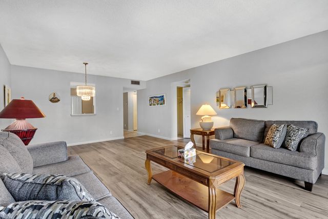 2209 S Cypress Bend Drive 507, Pompano Beach, FL 33069