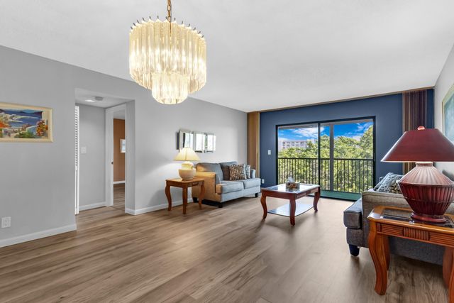 2209 S Cypress Bend Drive 507, Pompano Beach, FL 33069