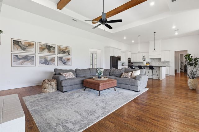 7736 Laura Lake Lane, Fort Worth, TX 76126