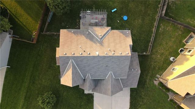 1304 Aberdeen Circle, Raymore, MO 64083