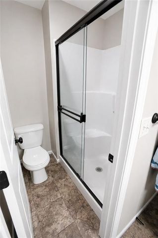 1304 Aberdeen Circle, Raymore, MO 64083