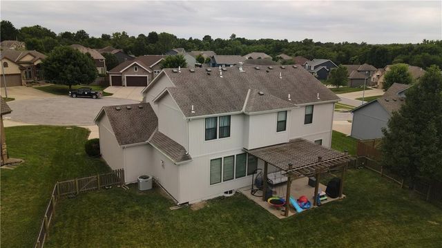 1304 Aberdeen Circle, Raymore, MO 64083
