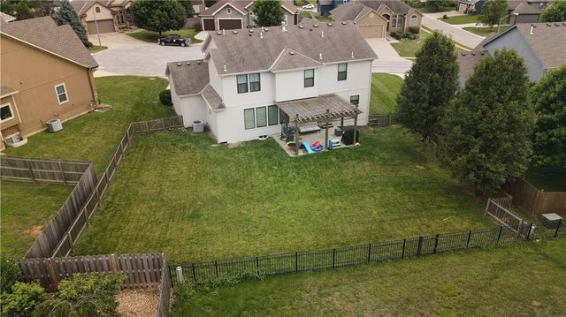 1304 Aberdeen Circle, Raymore, MO 64083