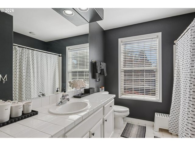 6155 FROST Ln, Lake Oswego, OR 97035