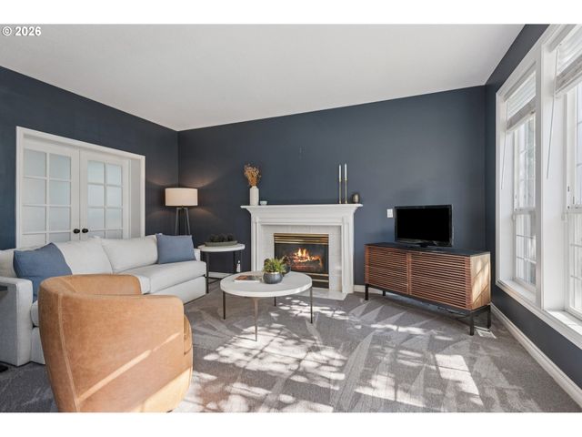 6155 FROST Ln, Lake Oswego, OR 97035