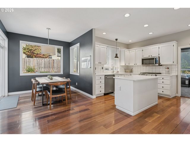 6155 FROST Ln, Lake Oswego, OR 97035