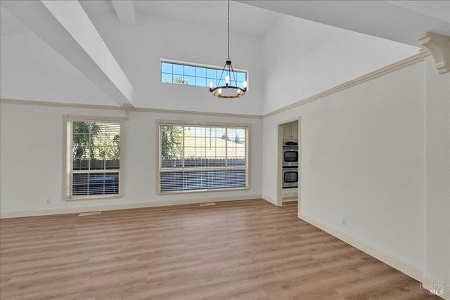 104 Cannes Ct, Fairfield, CA 94534