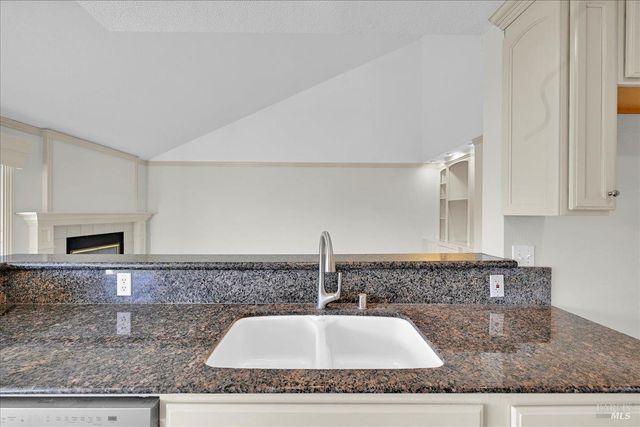 104 Cannes Ct, Fairfield, CA 94534