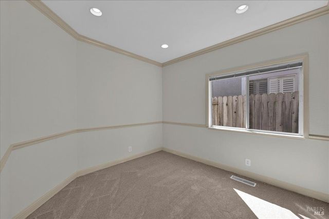 104 Cannes Ct, Fairfield, CA 94534