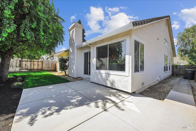 104 Cannes Ct, Fairfield, CA 94534