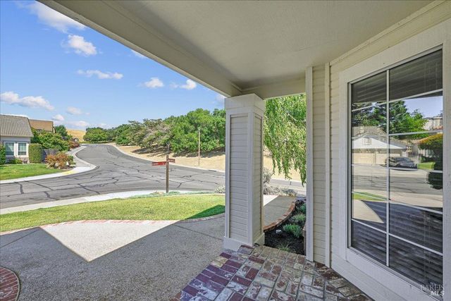 104 Cannes Ct, Fairfield, CA 94534