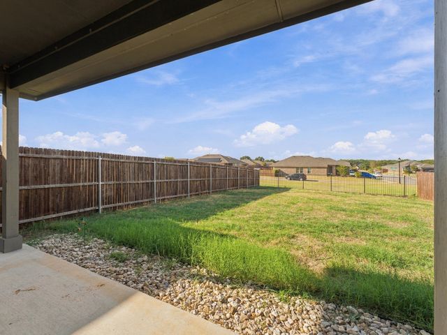 121 Greengate Drive, Boyd, TX 76023