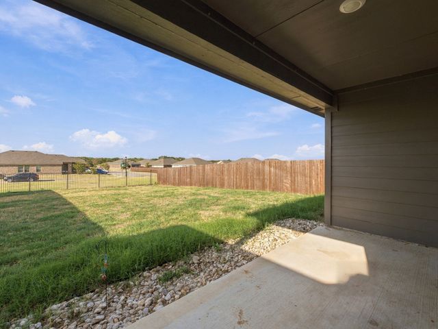 121 Greengate Drive, Boyd, TX 76023