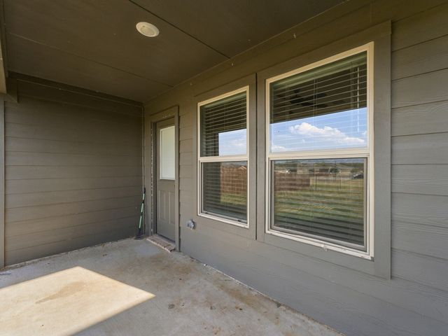 121 Greengate Drive, Boyd, TX 76023
